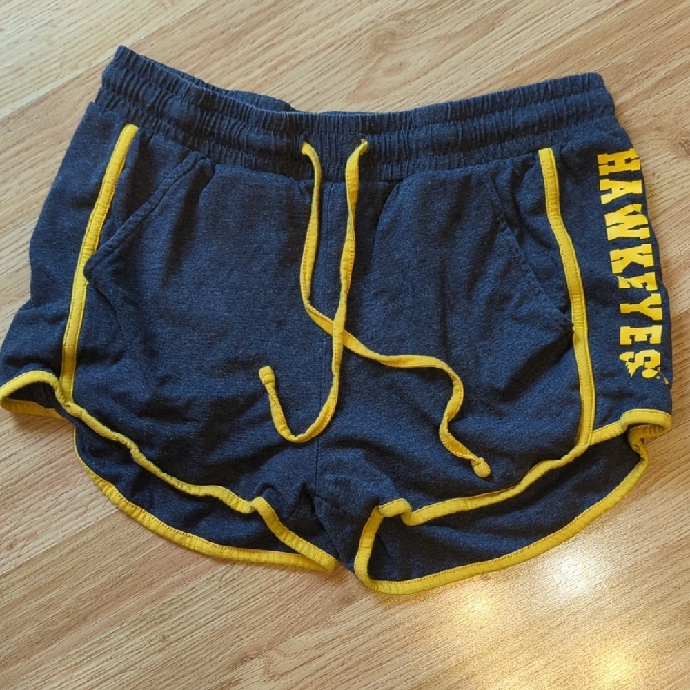 Colosseum Iowa Hawkeyes Gray and Yellow Athletic Shorts Lightweight Design